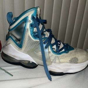 Kids Sneakers in Blue and White